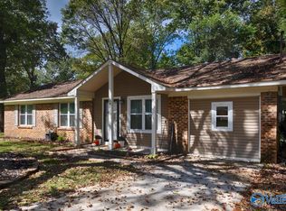 201 Amy Dr, Huntsville, AL 35811