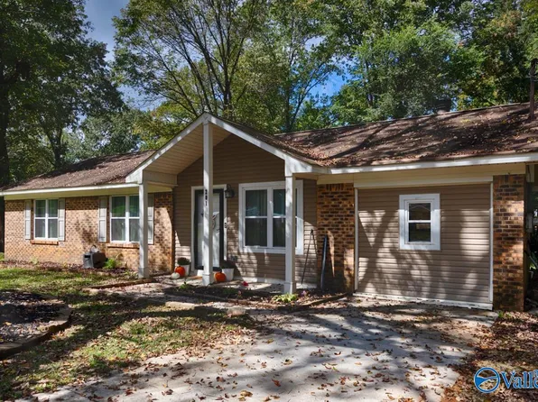 201 Amy Dr, Huntsville, AL 35811