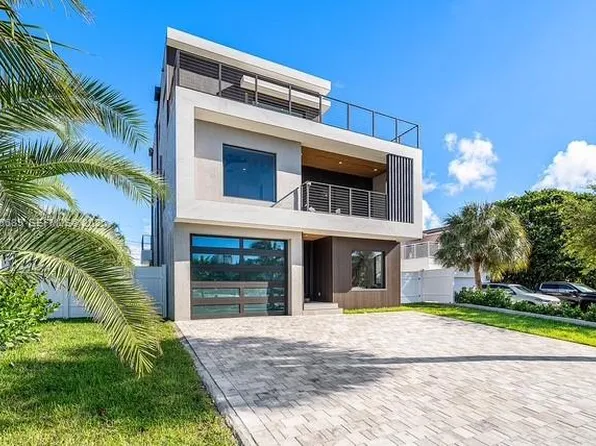 3225 Canal Dr, Pompano Beach, FL 33062