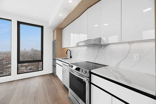 Rented by REAL New York | media 23