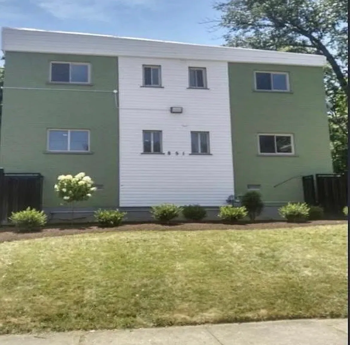 851 Glenwood Ave — Photo 1