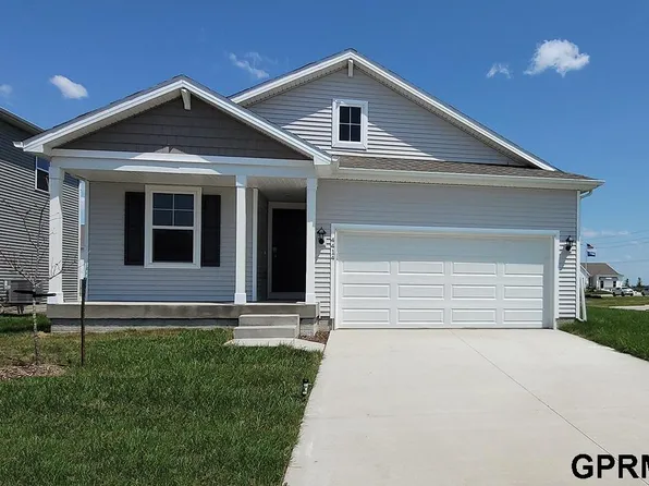 12659 S 204th Ave, Gretna, NE 68028