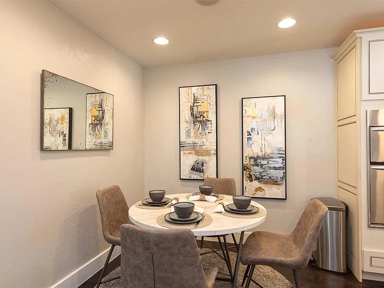 2410 Enfield Rd #10 — Photo 11
