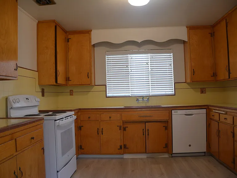 3809 Lassen Dr — Photo 8