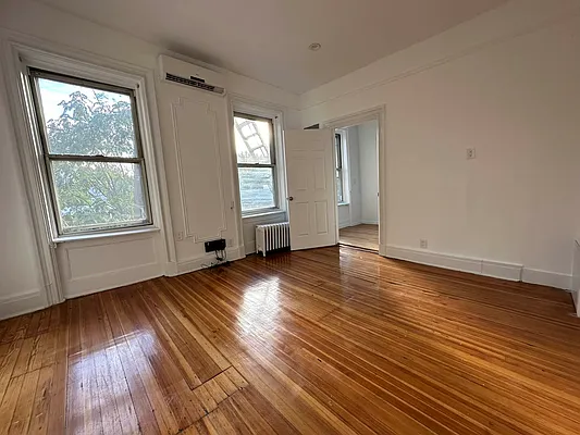 Rented by Camelot Realty Group | media 6