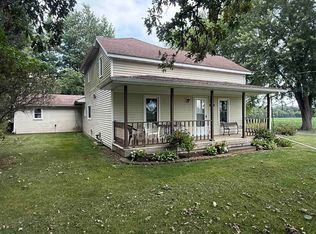 882 Taylor Ln, Stoughton, WI 53589