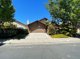 521 Oakbrook Dr, Modesto, CA