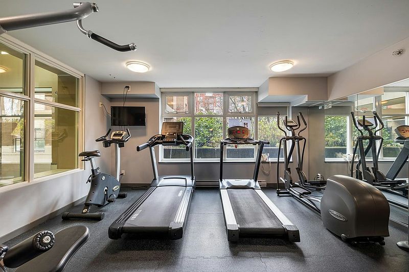 Vancouver Apartment for rent - 2 Bedrooms — photo 12