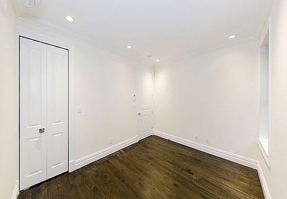 5th image of 352 E 13th St APT 6