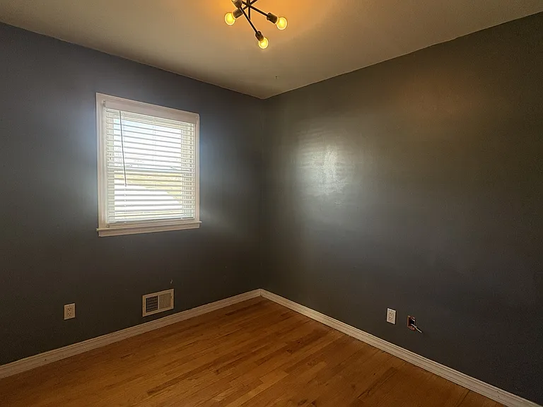86 Notre Dame Ave #2 — Photo 9