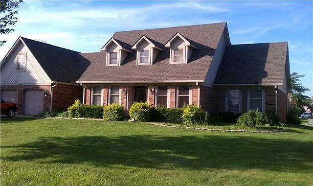 1st image of 1629 N Valley Brook Dr