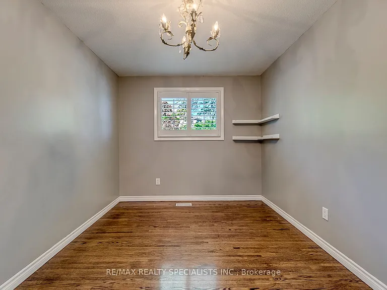 5 Country Club Dr — Photo 29