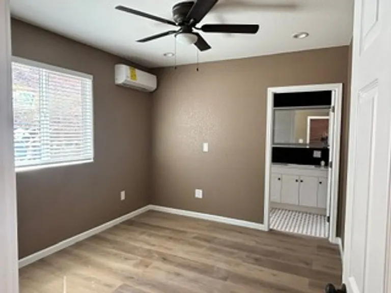 23578 Lakeview Dr — Photo 16