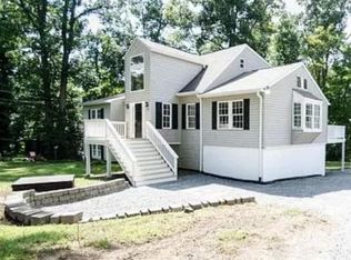 81 Chipmunk Ln, Harpers Ferry, WV