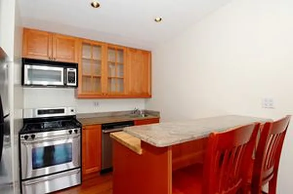 Sold by Douglas Elliman | media 15