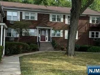 100 Pierson Miller Dr APT E19, Pompton Lakes, NJ, 07442