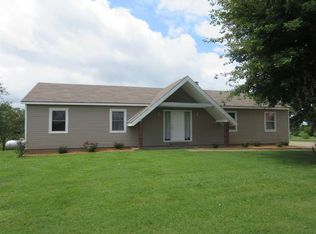 103 Geneva Rd, Mayfield, KY 42066