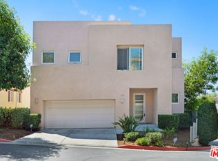 5660 Como Cir, Woodland Hills, CA 91367