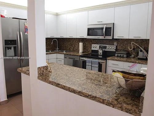 1901 Brickell Ave #B2104 Photo 1