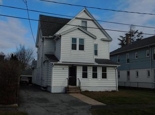 15 Clark St, Holyoke, MA 01040