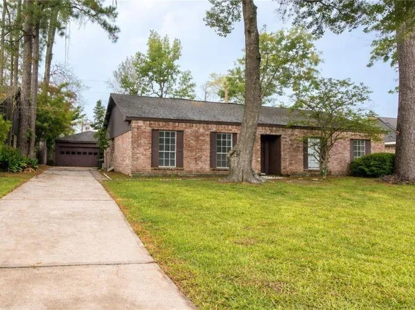 2027 Whispering Springs Dr, Spring, TX 77373