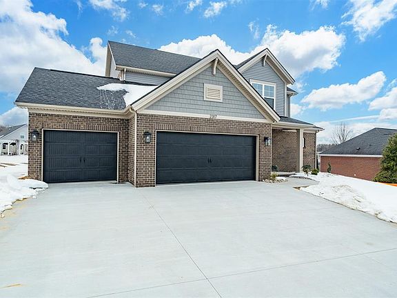 3rd image of 2317 Deer Valley Blvd