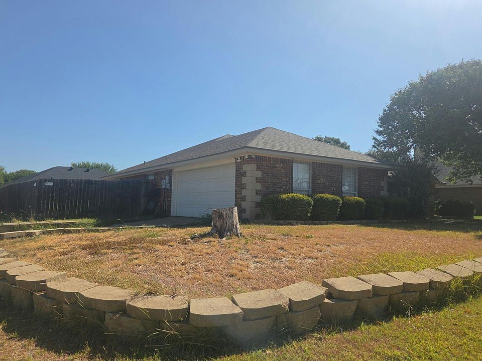 2nd image of 2402 Patriot Commons Rd