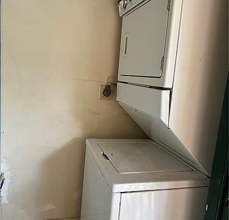 4th image of 10773 Cleary Blvd APT 307