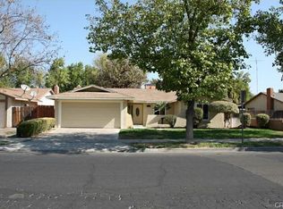 1221 E 27th St, Merced, CA 95340