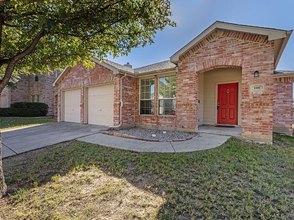 1st image of 1100 Mockingbird Dr