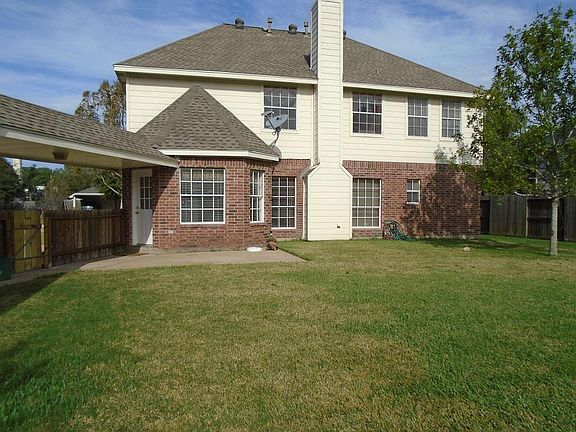 3rd image of 1209 Peregrine Dr