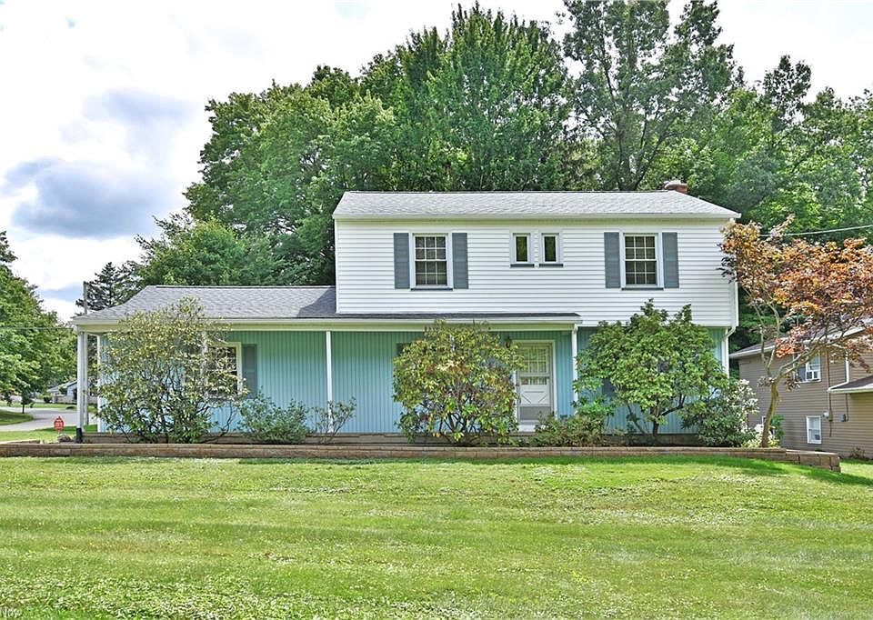 1st image of 8412 Squires Ln NE