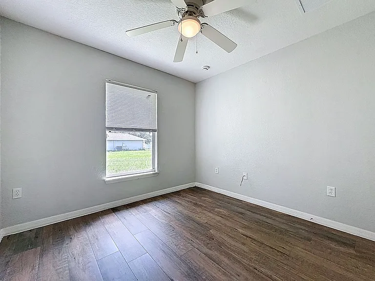 424 Danube Way — Photo 35