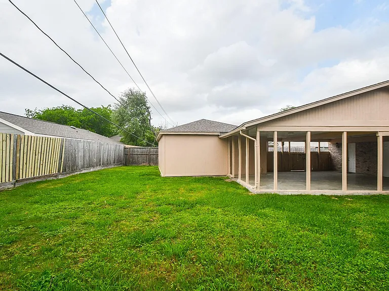 7714 Eichler Dr — Photo 31
