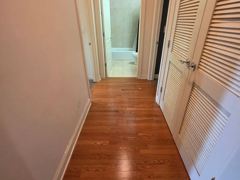 2811 N Bell Ave — Photo 5