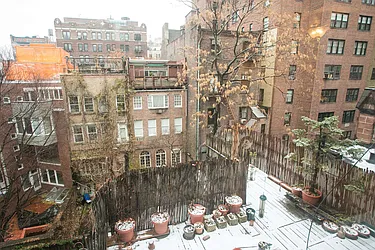 Rented by Vivaldi Real Estate