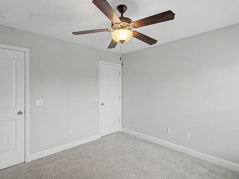 245 Alcott Cir — Photo 29