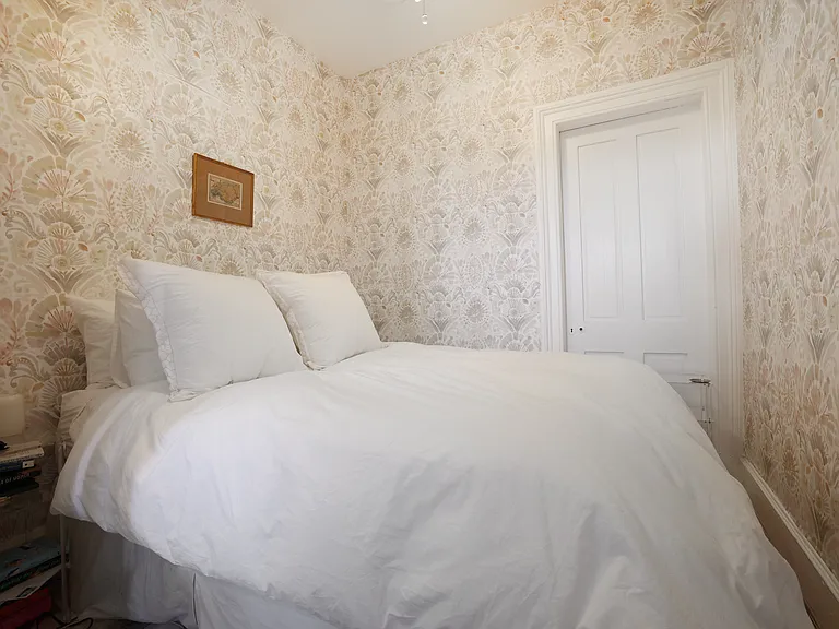 152 N 8th St #4 — Photo 3