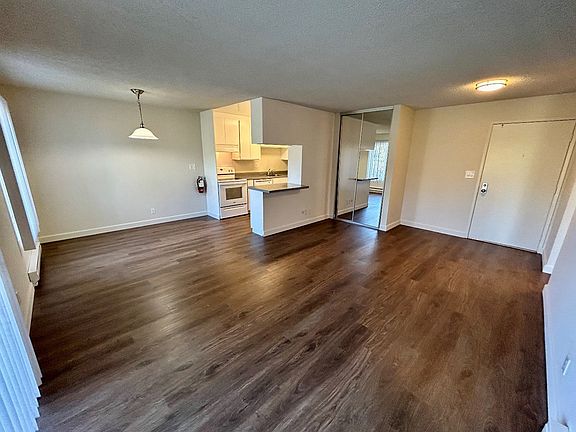 2nd image of 640 19th Ave APT 208
