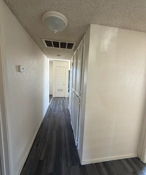 503 S Dearing Ave #202 — Photo 9