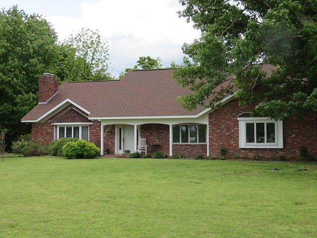 1st image of 229 W Country Club Dr