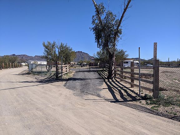 3rd image of 2873 S Desert Rose Dr