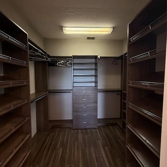 109 Grace Ave — Photo 18