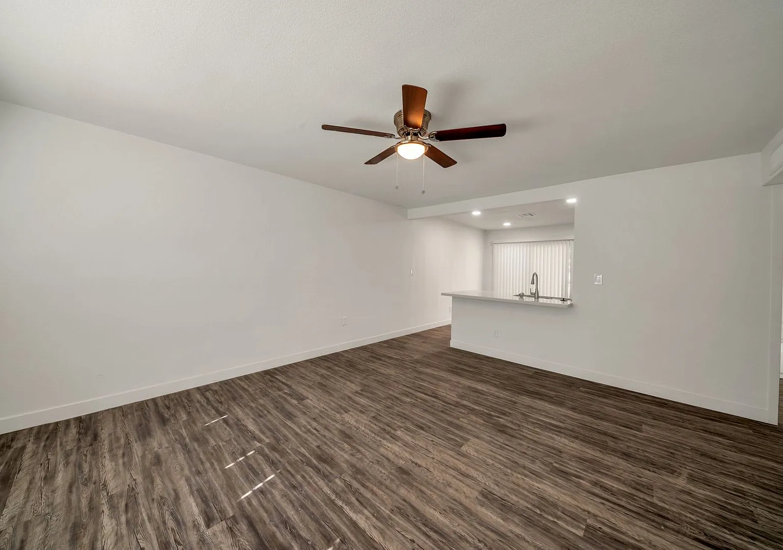 The Lowe — Photo 3