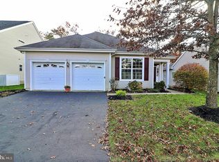 58 Pond View Cir, Barnegat, NJ 08005