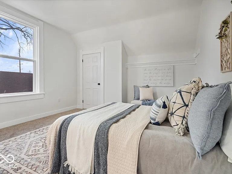 1741 S State Ave — Photo 20