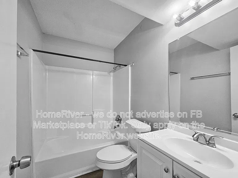 1957 Phillips Lake Blf — Photo 19