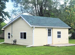 415 Kiddville St, Belding, MI 48809