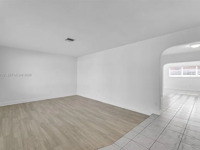 7125 SW 93rd Ct — Photo 4