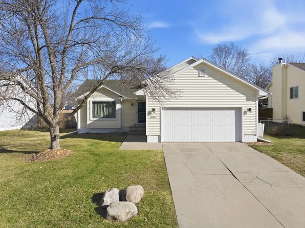 1905 5th St SW, Altoona, IA 50009